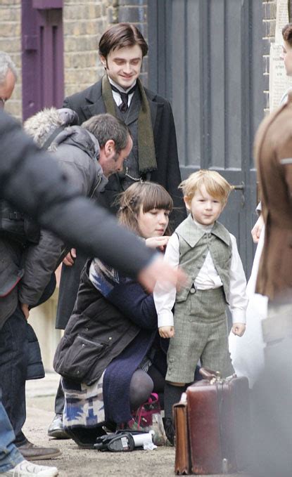 First Daniel Radcliffe The Woman In Black On Set Photos With On Screen