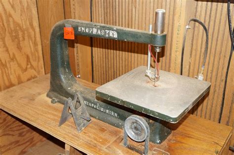 Jul 14, 2020 · a good way to do this is to set your saw on a flat surface, lay a board across the saw so it extends off the edge, and measure from the flat surface to the bottom of the board. Vintage ShopMaster Scroll Saw with Homemade Stand | Tools and Woodworking Supplies Downsizing ...