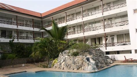 African Royal Beach Hotel Hotels In Labadi Accra
