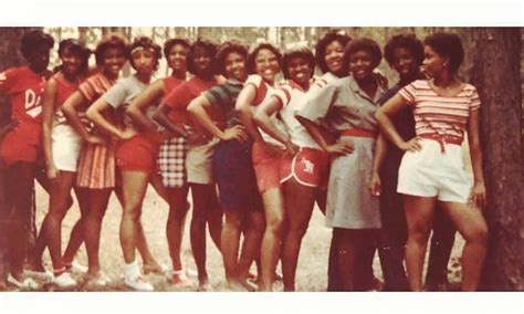 Delta Sigma Theta Line Sisters Recreate Photo Of Their Line 38 Years