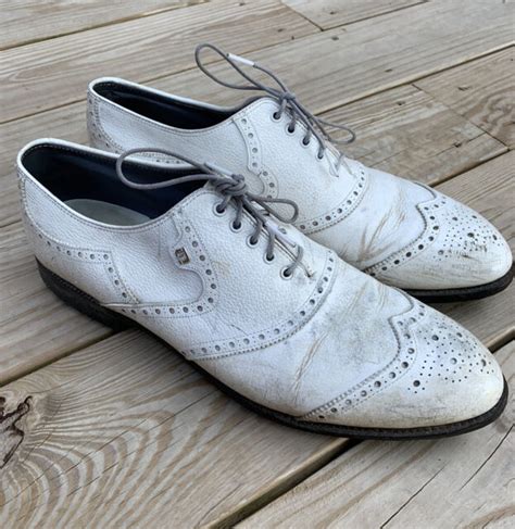 Vintage Footjoy Classics Mens White 10c Leather Golf Shoes Style