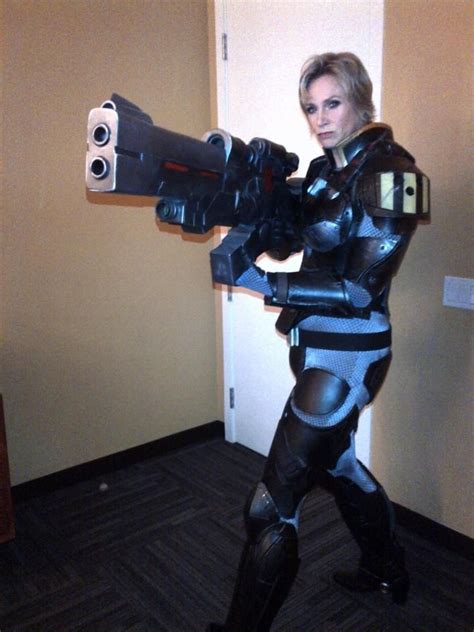Jane Lynch Cosplays As Her Own Wreck It Ralph Character Huffpost