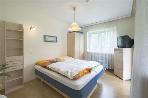 Hier finden sie die programmübersicht im detail und informationen zum kartenvorverkauf. Das Zimmer Morgentau im #Appartementehaus #Tirolerhaus ...