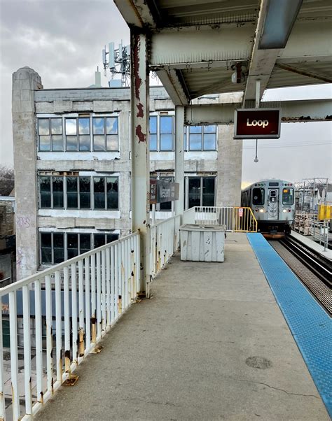 chicago numtot 🚇🚌🚲 on twitter stevevance that one needs an auxiliary entrance on the other