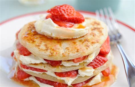 29 recipes for the fluffiest pancakes ever