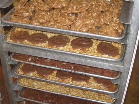 Offers.com is supported by savers like you. Mobile Munchies: Savannah's Candy Kitchen-GA