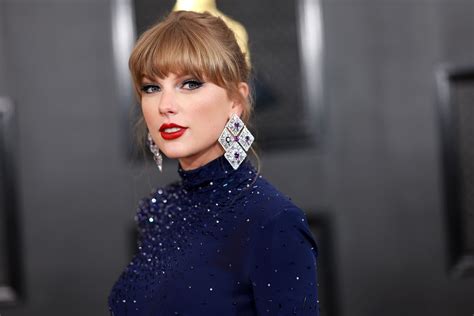 Taylor Swift S Doppelganger Speaks Out Against Bullying Swifties After Successfully Executing