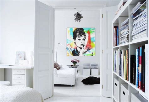 10 Stunning White Wall Decor Ideas For A Lovely Home Founterior