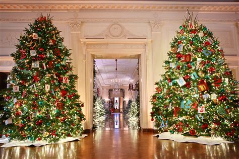White House Christmas Decorations Spark Fresh Melania Trump Mockery
