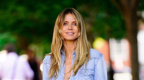 heidi klum flaunts her ultra toned abs in a new gntm vid on ig