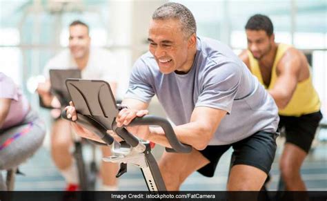 Exercise Helps Boost Brain Power In Older Men 5 Foods That May Help Too