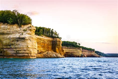 Pictured Rocks National Lakeshore Stock Photo Image Of Shore