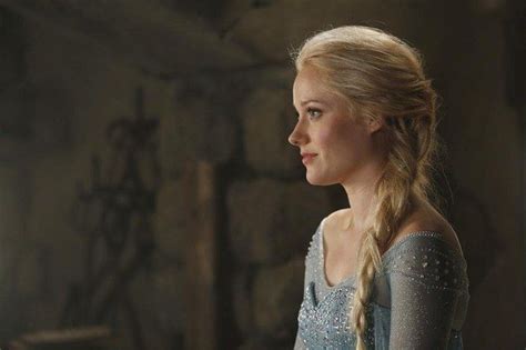 once upon a time unveils its frozen cast once upon a time elsa frozen frozen pictures