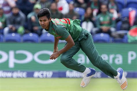Maybe you would like to learn more about one of these? 'Mustafizur Rahman can peak during Asia Cup' - Courtney Walsh