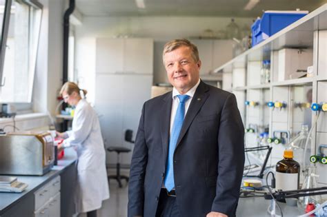 Hier finden sie einen überblick über alle meldungen und informationen zum österreichischen politiker. Eine Forschungsmillion für Tiroler Hochschulen ...