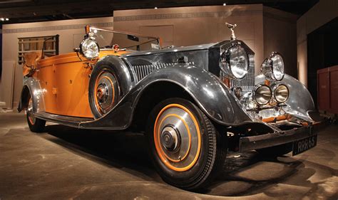 Maybe you would like to learn more about one of these? Model Masterpiece: Rolls-Royce Phantom II | Premier ...