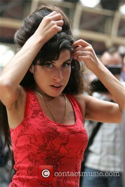 Amy Winehouse Lesbian TubeZZZ Porn Photos