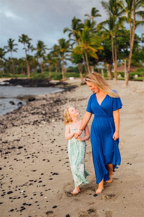 Sweet Mother Daughter Photography Mauna Lani Hotel Big Island Photographer Wilde Sparrow