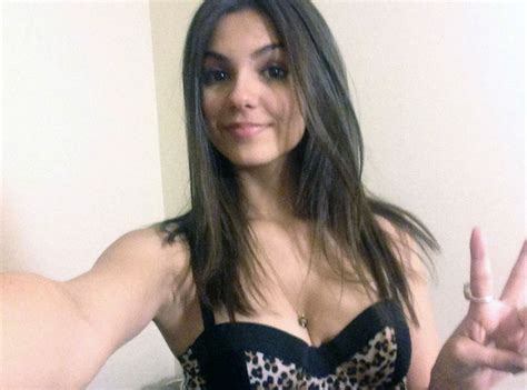 Victoria Justice Nude Photos Leaked Online On Thothub
