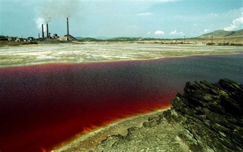 Top 10 Most Dangerous Lakes In The World Arenapile