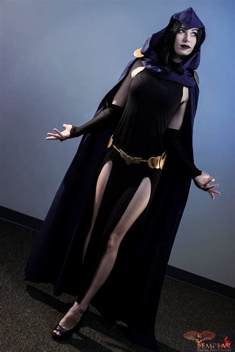 stunning raven cosplay from dc comics teen titans