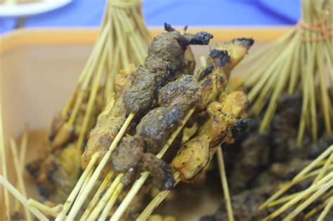 Sudahkah kamu menentukan menu takjil yang mudah dibuat untuk keluarga tercinta di rumah? Menu Yang Biasa Kita Jumpa Di Rumah Terbuka Aidilfitri ...