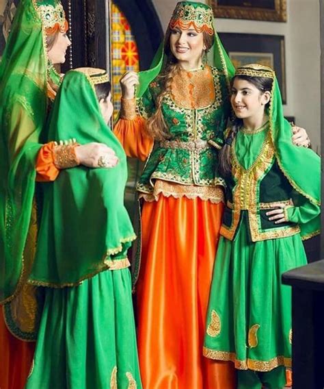 traditional persian women clothing