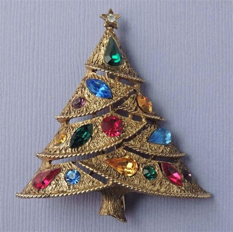 Jj Vintage Christmas Tree Brooch With Multi Color Crystal Rhinestones