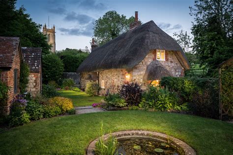 At independent cottages, we have over 2,000 independently owned holiday homes to rent in the uk that match all needs. Beautiful English Countryside Fairytale Cottages With ...