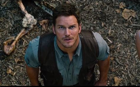 New Jurassic World Stills Featuring First Look At Chris Pratt Cd3