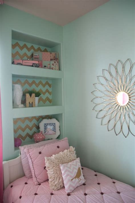 Amazing pink bedrooms for girls ➤ discover the season's newest designs and inspirations for your kids. GOLD, PINK, AND VERY CHIC…Little Girls Bedroom Design ...