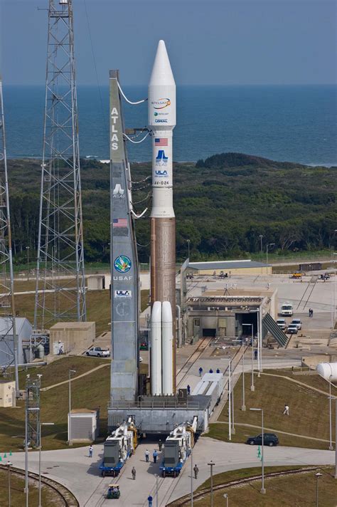 Atlas 5 Rocket Awarded Commercial Launch For Echostar Spaceflight Now