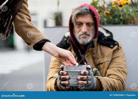 Homeless Beggar Stilzhizni Health Social Kontsept Tired Miserable