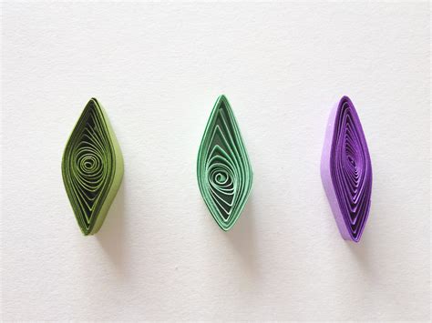 Paper Quilling Tutorials - Learn How To Create Some Paper Magic - Bored Art