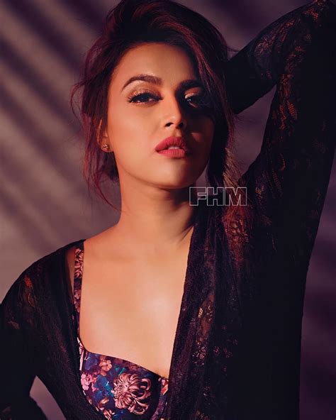 swara bhasker hot shoot for fhm india january 2019 indian girls villa celebs beauty fashion