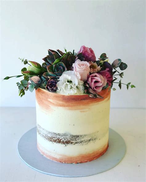 semi naked cake with fresh flowers r980
