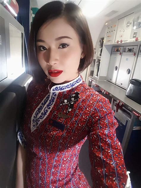 【インドネシア Indonesia】ライオンエア 客室乗務員 Lion Air Cabin Crew Flight Attendant Fashion Beautiful Thai