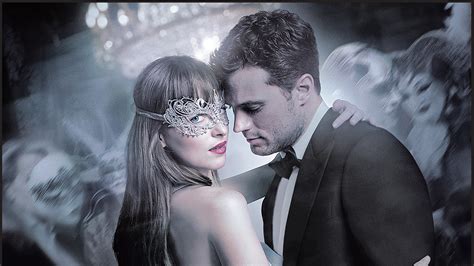 While christian wrestles with his inner demons, anastasia must confront the anger and envy of the women who came before her. Review: Fifty Shades Darker - El Broide