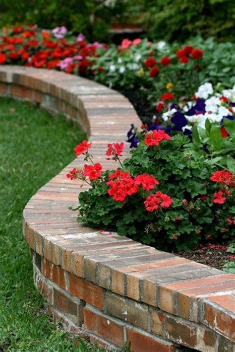 12 Gorgeous Flower Bed Ideas For Your Home 3 In 2020 Brick Garden