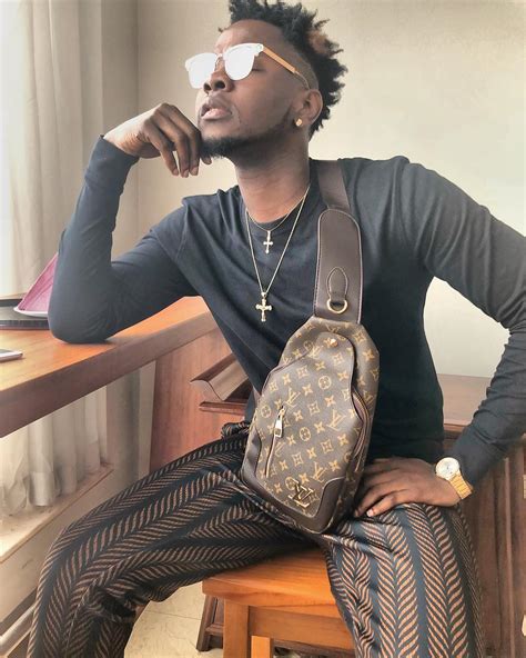 Kiss daniel (now kizz daniel) is a nigerian recording artist and a performer who is popular for his for his critically acclaimed song, yeba. New Music: Kizz Daniel Tobi Mp3 Download - Mp3bullet.ng