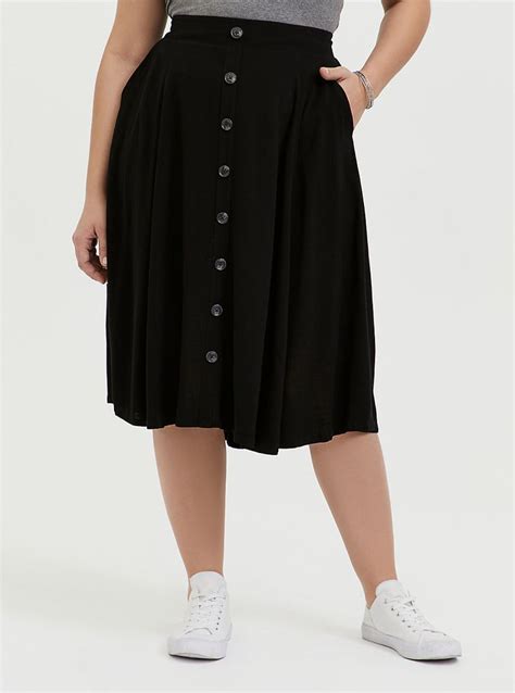 Black Button Midi Skirt In 2020 Button Midi Skirt Skirt And Sneakers