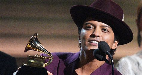 Bruno Mars Wiki Songs Net Worth Ethnicity Girlfriend And Things To Know