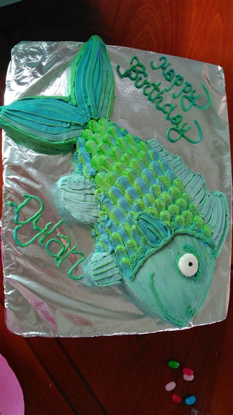 Download hd cake photos for free on unsplash. simple fish shaped cake | Fish cake birthday, Fish cake ...