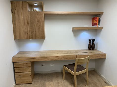 10 Small Desk With Shelves Above