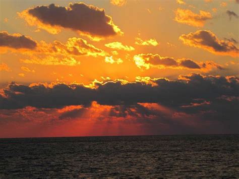 Crepuscular Rays Over The Gulf Of Mexico Photo Pictures And Images On
