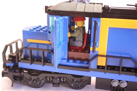Lego 60052 Cargo Train Review Lego Reviews And Videos