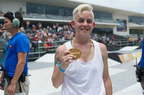 A 10x10 self storage unit is 100 square feet or 800 cubic feet of storage space. Lacey Baker Wins X Games Gold at Austin Texas, The Boardr
