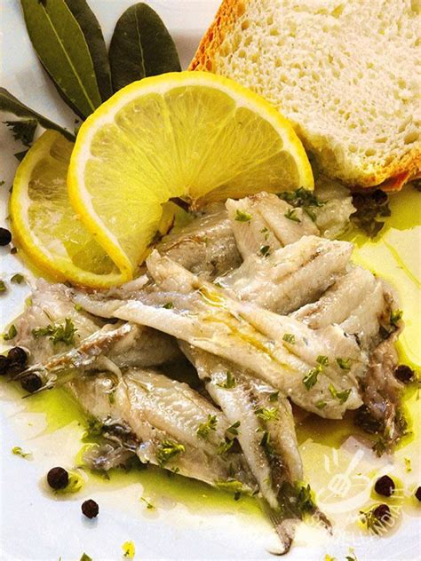 Alici in padella | Ricetta (con immagini) | Cucinare il ...