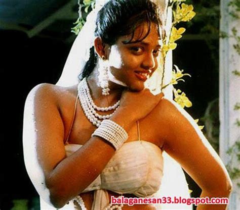 south indian actress ranjitha sexy still veethi