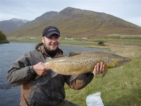 Iceland Fishing Guide Fly Fishing In Iceland Salmon Fishing In